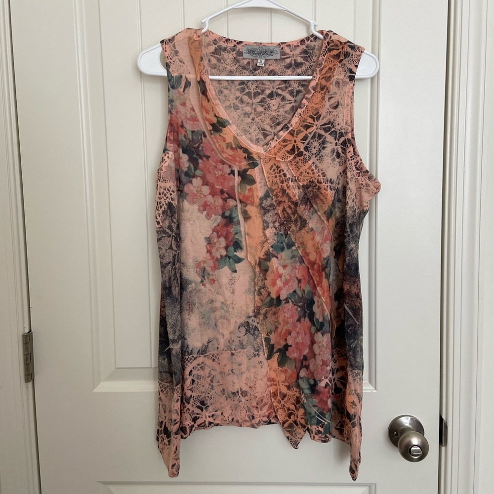 EUC | Closet Full women’s sleeveless pink‎ floral dyed overlay blouse medium